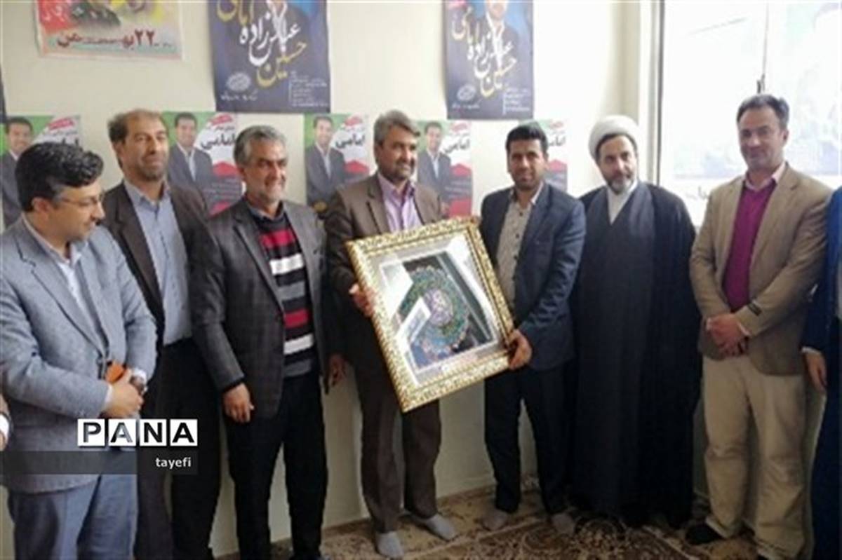 مدیر و معاونین آموزش و پرورش چناران با نماینده منتخب مردم در مجلس شورای اسلامی دیدار کردند