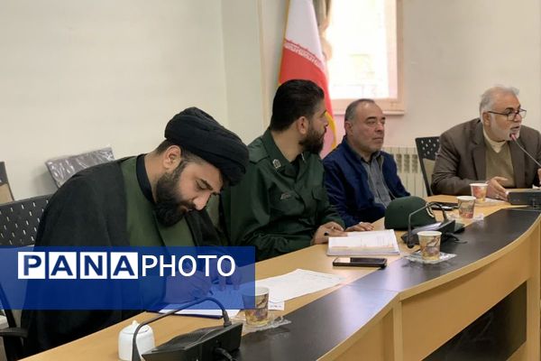 جلسه شورای ترویج فرهنگ ایثار و شهادت فیروزکوه با هدف حفظ و گسترش آرمان‌های شهدا