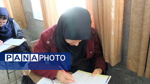 برگزاری سنجش دستاوردهای یادگیری 1403 در دبیرستان دخترانه معلم 
