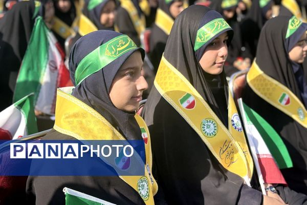 نسل ما، قامتِ استکبار و استعمار شکن است! 