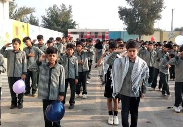 گرامیداشت روز دانش‌آموز در مدرسه رهپویان شهدای خلیج‌فارس میناب