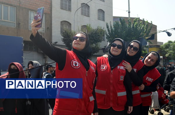 تجمع بزرگ جاماندگان اربعین در تهران