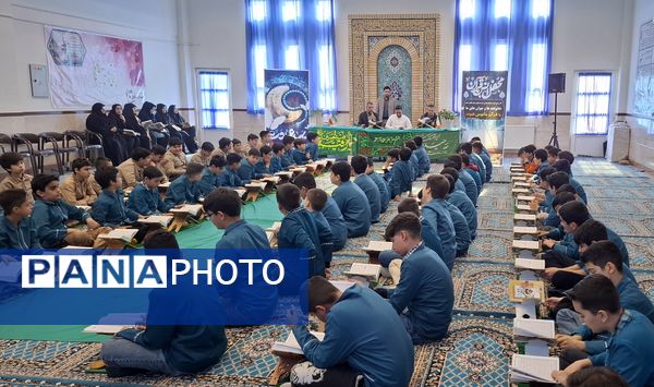 برگزاری محفل انس با قرآن در آموزشگاه پسرانه دلاوران ملارد 