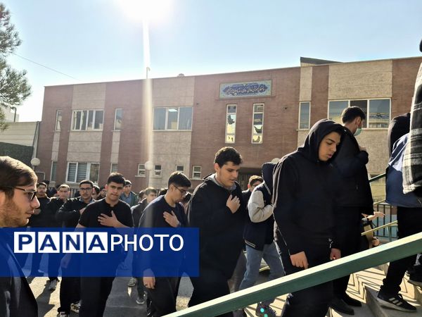 مدرسه شهید رجایی در عزای فاطمه(س) نوای سینه‌زنی سرداد