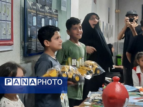 بازدید  رئیس مرکز حراست وزارت آموزش و پرورش از خدمت‌رسانی به زائران در مشهد