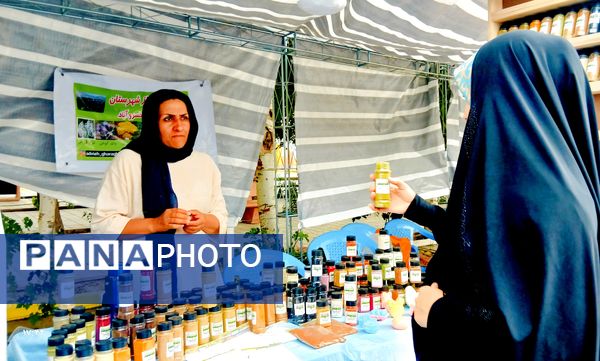 تی‌تی ؛‌ جشنی‌که تاکستان‌ را‌ به‌ تپش‌ انداخت