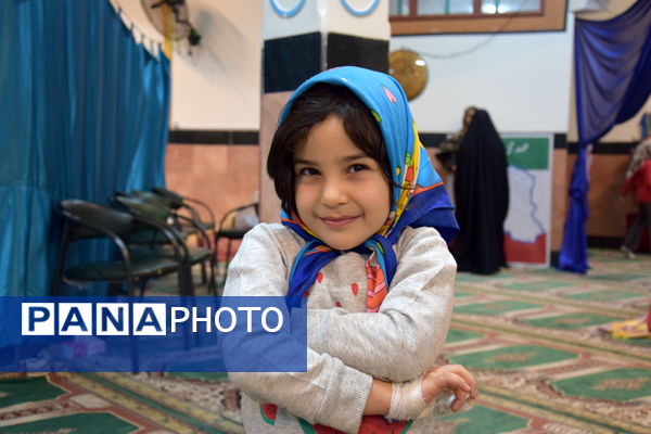 حضور دانش‌آموزان ناحیه یک کرج در نخستین روز اعتکاف دانش‌آموزی