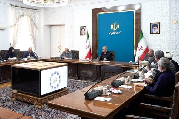تاکید رئیس جمهور بر نقش بی بدیل مردم در ساخت آینده نظام تعلیم و تربیت