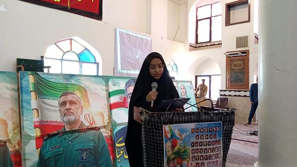 تجدید میثاق نسل آینده با شهدای دیروز در مسجد جامع شادمهر
