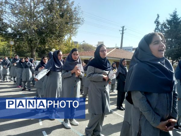 اولین روز مهر در دبیرستان آرمینه مصلی نژاد ناحیه ۶ مشهد 