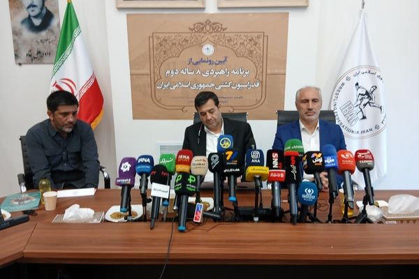 پورمحمدی معاون رئیس جمهور از اول پای کار کشتی بود