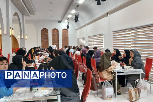 مراسم تجلیل از مشاوران مدارس ملارد در اردوگاه شهید محمد منتظری