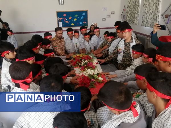 شهید گمنام، میهمان ویژه مدارس شهرستان خاتم شد