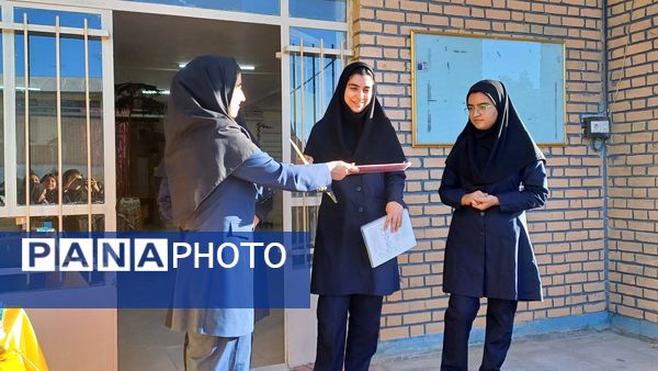 مراسم بزرگداشت حافظ در مدرسه دارالفنون رزن