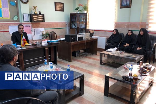 افتتاحیه طرح یاریگران زندگی در آموزشگاه شاهد نجمه ناحیه دو شهرری 