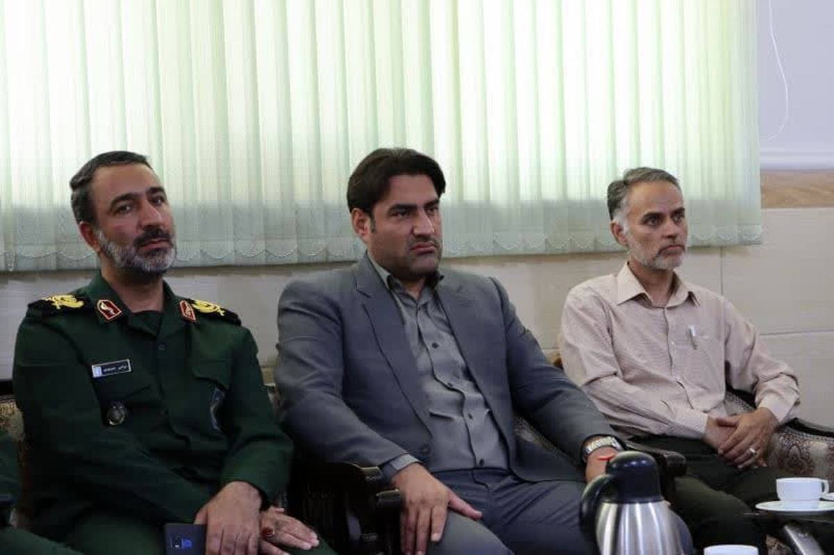 باید تلاش کرد از ایده ها و ابتکرات مهندسان جوان ایرانی استفاده کرد نه الگوهای غربی