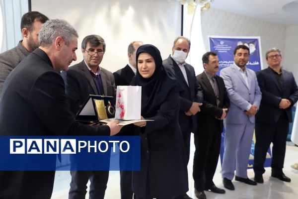 تجلیل از پژوهشگران برتر آموزش و پرورش استان آذربایجان شرقی