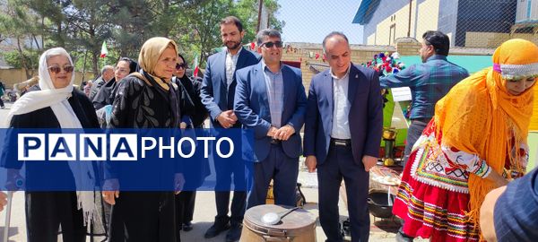 جشنواره هویت ملی کودکان در محل سالن ۱۳ آبان شیروان