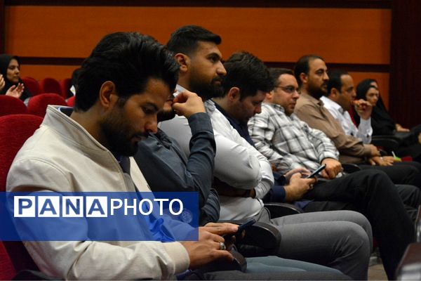 نشست هم‌اندیشی معاونین پرورشی، روحانیون امین و ائمه جماعات در بهارستان‌دو