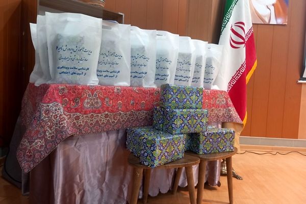 اختتامیه جشنواره سفیران سلامت،یاریگران زندگی ونوجوان سالم دردبیرستان دوره اول آرمینه مصلی نژاد