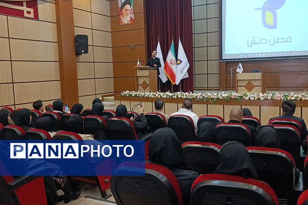 اولین نشست یک تجربه یک رای در شهرستان رباط‌کریم