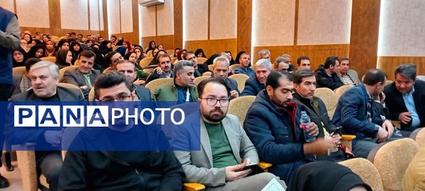 نشست وزیر آموزش و پرورش با مدیران مدارس استان
