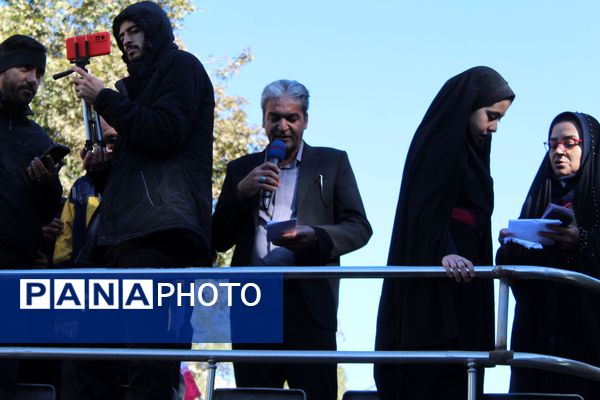 گذری بر ۱۳ آبان نیشابور 