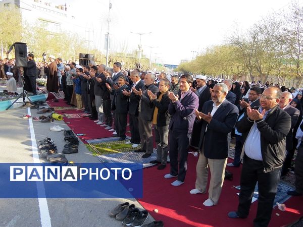 اقامه نماز عید فطر در شهرستان بجنورد 
