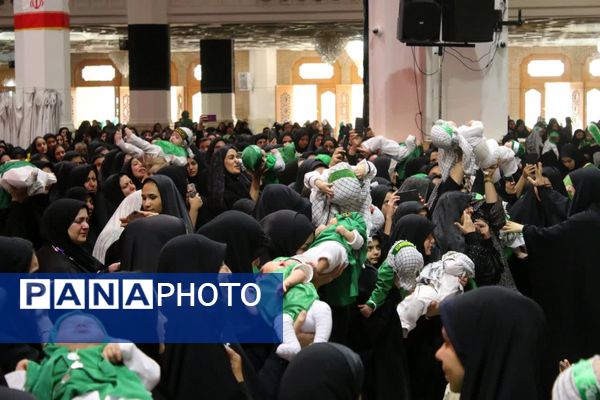 لالایی مادرانه در همنوایی با کودکان شهید