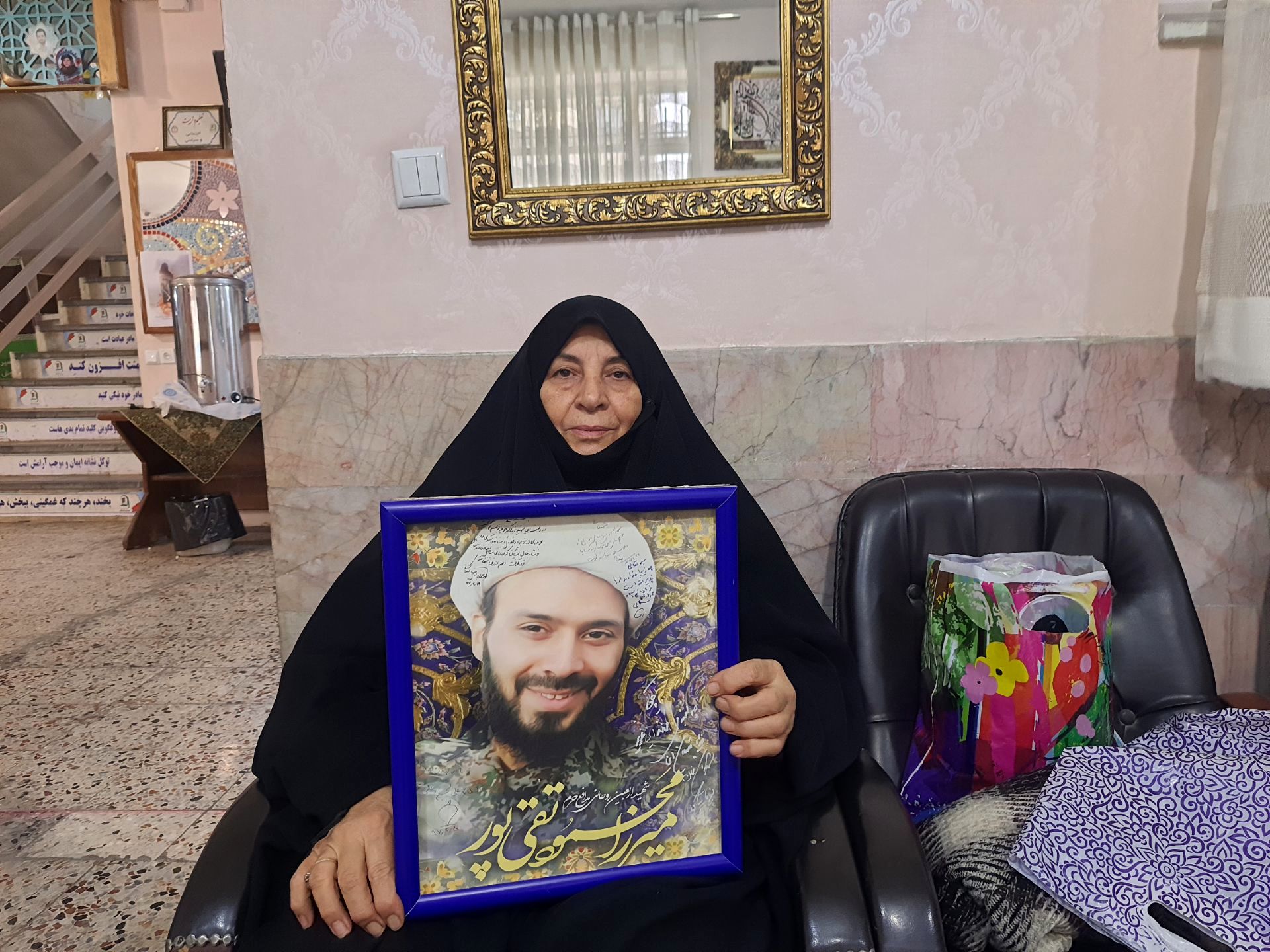 شهدا منتخب خداوند و بهترین دوست و الگو برای ما هستند