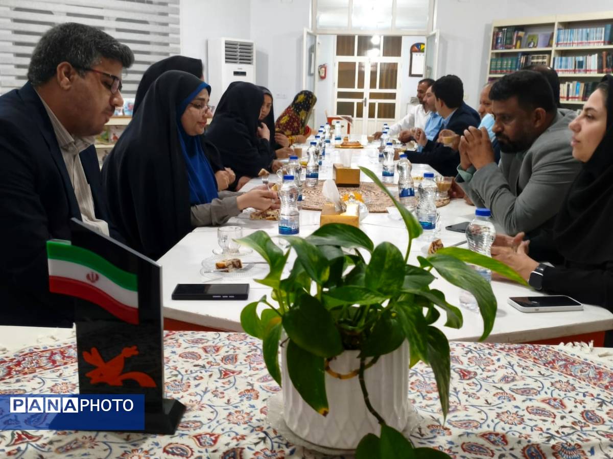 روز پرکار هیات استانداری در شرق هرمزگان