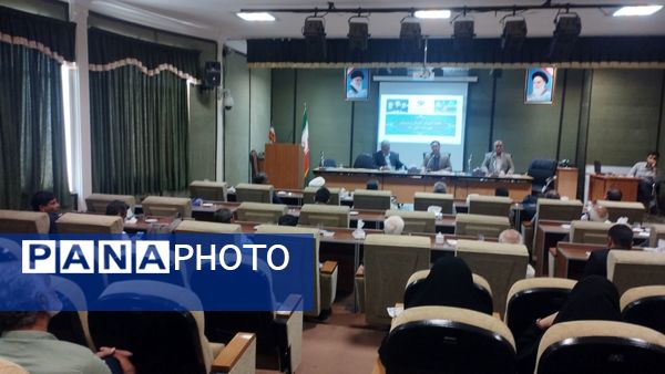 جلسه شورای اداری آموزش و پرورش شهرستان خلیل آباد