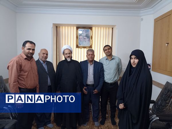 دیدار خبرنگاران شهرستان خلیل‌آباد با امام جمعه شهرستان به‌مناسبت روز خبرنگار