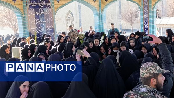 مراسم تشییع شهید گمنام در شهر سفیددشت 