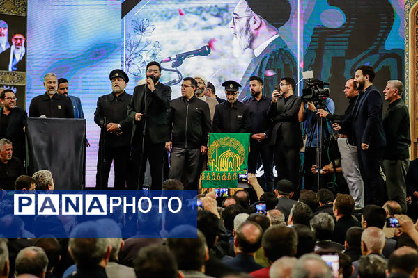 بزرگداشت شهدای خدمت در مصلای اعظم امام خمینی(ره) تبریز 