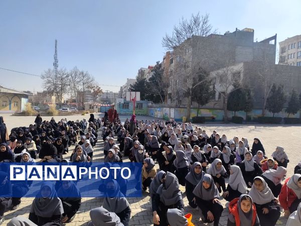 تمرین آمادگی پیشتازان دبیرستان شاهد شهید حمامی ناحیه ۶ مشهد