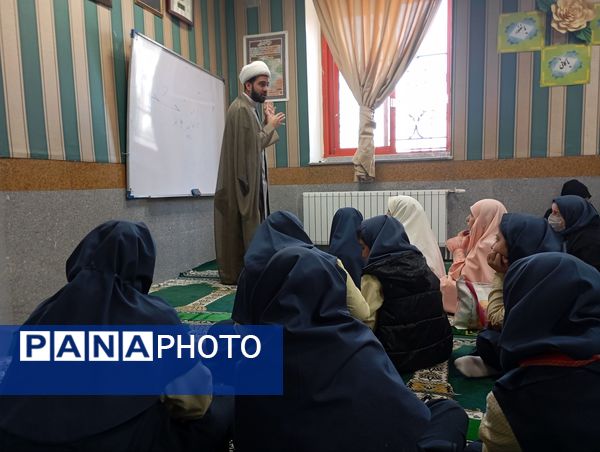 آوای عترت و نور قرآن در دبستان آرمینه مصلی نژاد