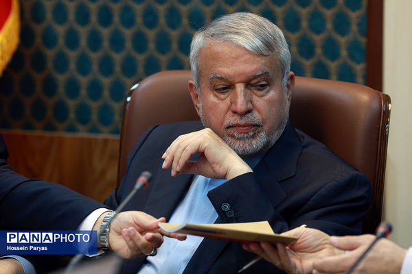 نشست خبری وزیر میراث فرهنگی، گردشگری و صنایع دستی و معاونان وزارتخانه با اصحاب رسانه