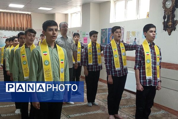 کارگاه آموزشی پیش اردوی منطقه‌ای پیشتازان در بهارستان‌۲