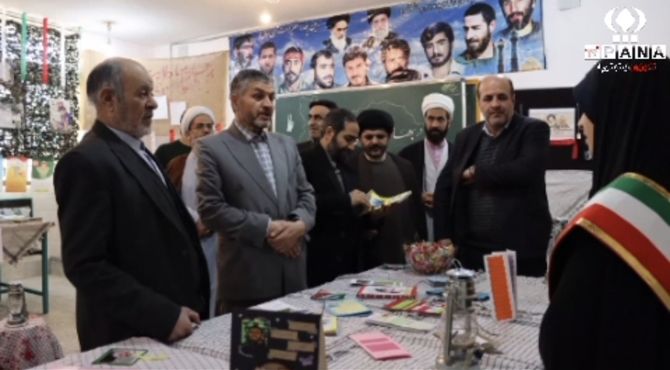 جشن حضور تا ظهور ویژه دهه فجر در دبیرستان فرزانگان قم