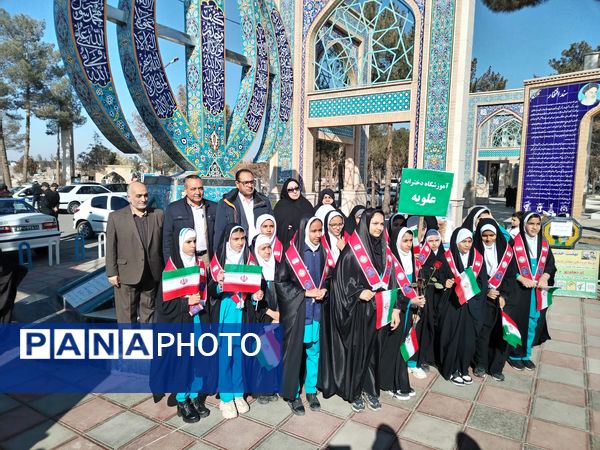 آغاز مراسم دهه فجر با شعار  «حضور تا ظهور» در گلزار شهدای سبزوار