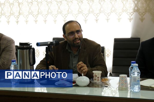 جلسه هماهنگی بیست و هفتمین مانور زلزله و ایمنی در مدارس آذربایجان شرقی