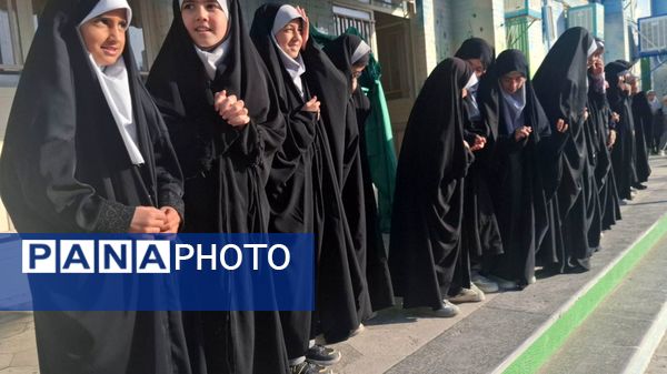 جشن روز پرستار و ولادت حضرت زینب(س) در دبستان نیایش 2