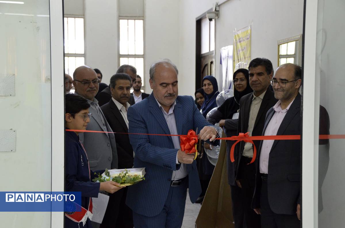 افتتاح نمایشگاه پژوهش های دانش آموزی در چارچوب جشنواره جابر بن حیان
