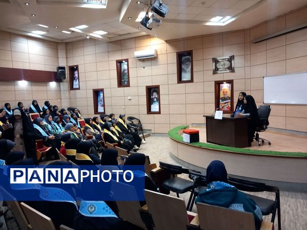 انتخابات شورای دانش آموزی در ناحیه 2مشهد