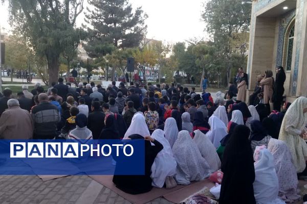 برگزاری نماز باران به امامت سید ابراهیم حسینی امام جمعه شهرستان فردیس در شهرک وحدت