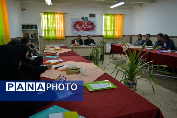 نشست تخصصی مدیران متوسطه اول و دوم بهارستان‌دو