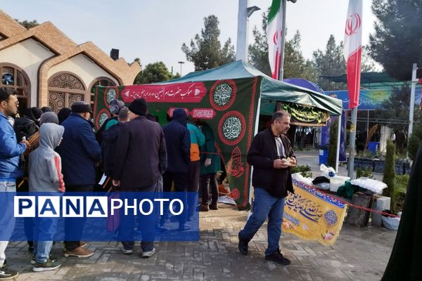 تجدید عهد با شهدا 