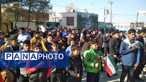 مراسم وداع با شهید گمنام در دبیرستان آیت الله خامنه‌ای شهرستان خلیل‌آباد 