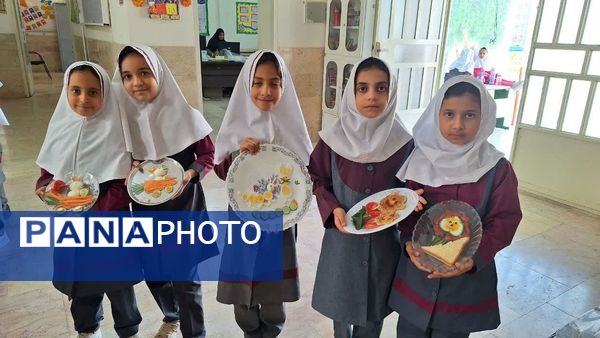 برگزاری روز جهانی تخم‌مرغ در دبستان دخترانه شهید جمیله کریمی شهرستان زارچ 
